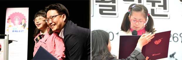2012년 서경덕 홍보대사에게 위촉장을 전달한 지영이(왼쪽), 2014년 어린이재활병원 착공식에서 감사편지를 낭독한 지영이(오른쪽).