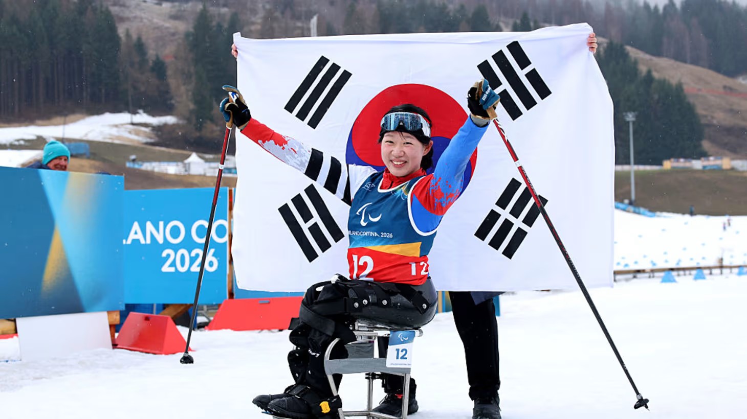 2026 밀라노&middot;코르티나담페초 동계패럴림픽대회의 파라 크로스컨트리 스키 여자 20km 인터벌스타트 좌식 경기에서 금메달을 딴 김윤지 선수. 사진=대회 조직위원회